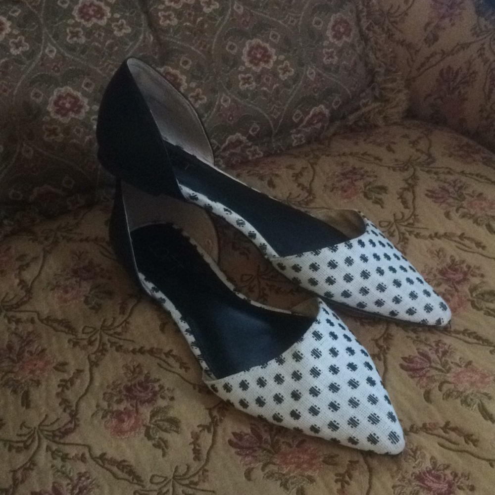 Ann Taylor LOFT Dorsay flats